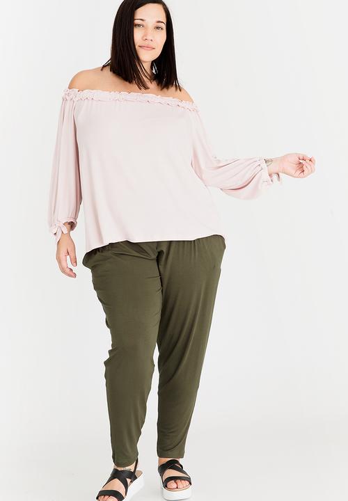 Slick - Daria Off the Shoulder Top Pale Pink