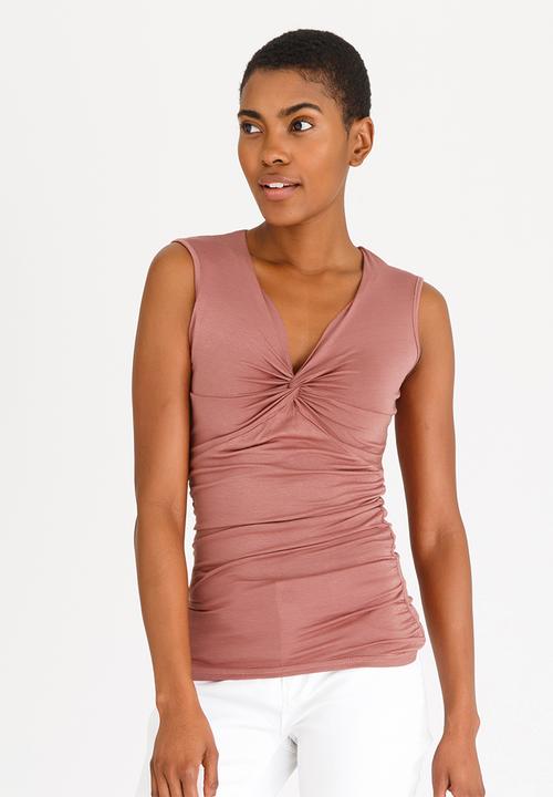 edit - Sleeveless Fitted Top Pale Pink