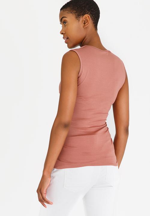 edit - Sleeveless Fitted Top Pale Pink
