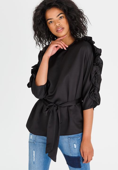 STYLE REPUBLIC - Frill Detail Blouse Black
