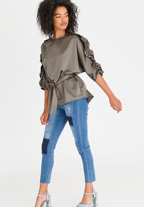 STYLE REPUBLIC - Frill Detail Blouse Dark Green