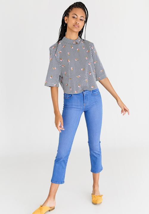 STYLE REPUBLIC - Cropped Shirt Blue and White