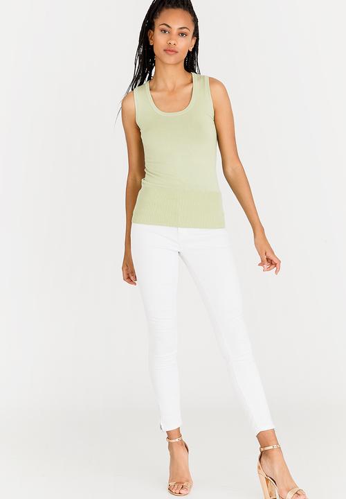Passionknit - Scoop Neck Vest Green