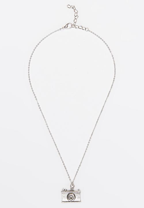 Jewels and Lace - Camera Charm Necklace Silver