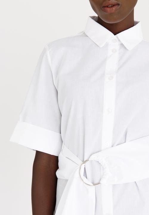 STYLE REPUBLIC - Ring Detail Shirt White