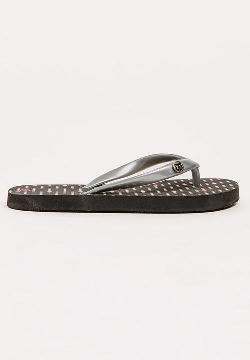 World Tribe - Valentine Flip Flops Black