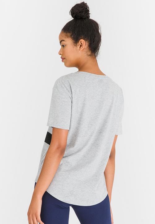 New Balance  - Tech SS Graphic T-shirt Grey