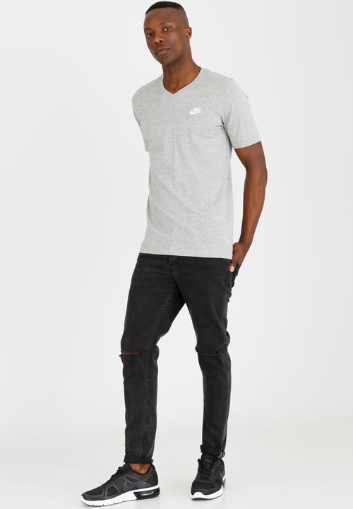 Nike - NSW Tee Vnk Club Embrd Ftra Pale Grey