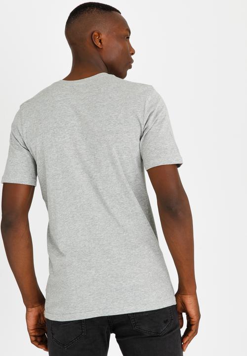Nike - NSW Tee Vnk Club Embrd Ftra Pale Grey