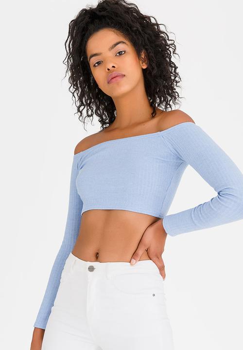c(inch) - Off the Shoulder T-shirt Blue