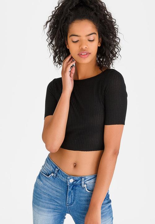 c(inch) - Boat Neck T-shirt Black