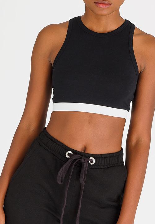 c(inch) - Sports Luxe Cropped Top Black