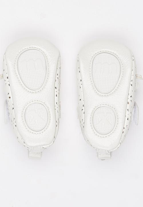 Pop Candy - Cut-Out Pumps White