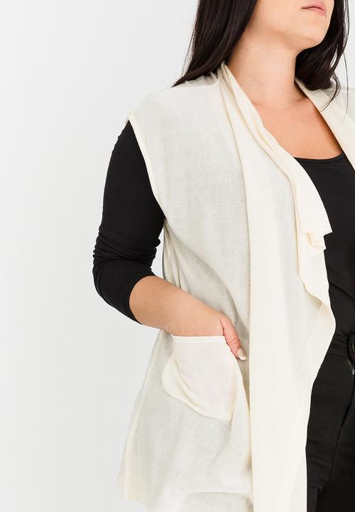 edit Plus - Sleeveless Cardi Off White