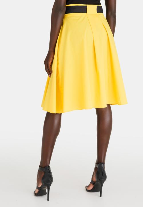 STYLE REPUBLIC - Contrast Belt Skirt Yellow