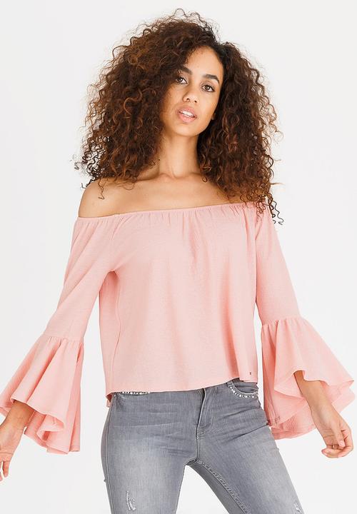SISSY BOY - Off-the-shoulder Gypsy Top Pale Pink