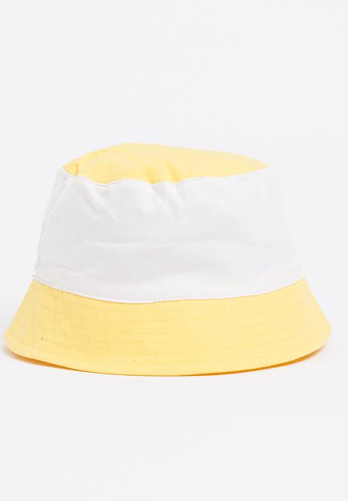 Character Baby - Winnie The Pooh Bucket Hat Yellow