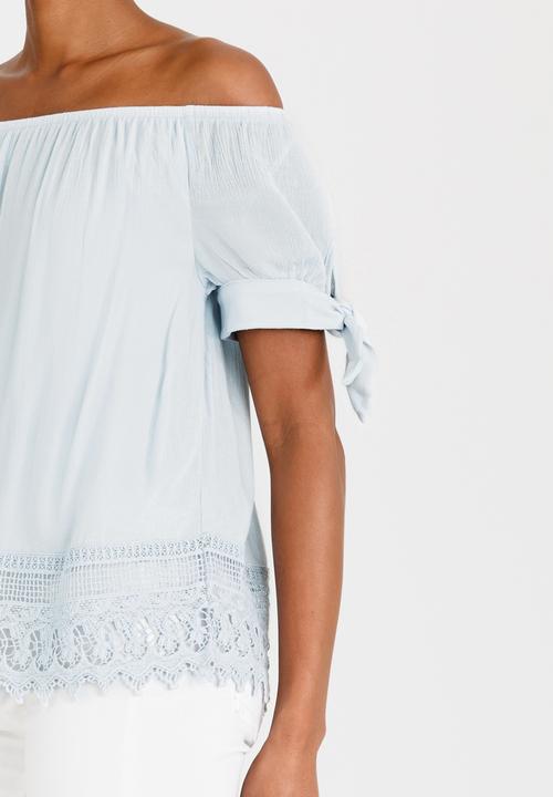 Vero Moda - Aya Off-the-shoulder Top Pale Blue