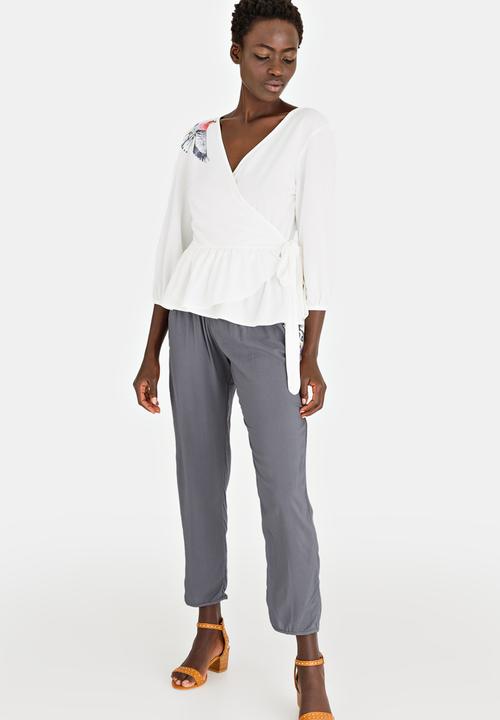 African Style Story - Wrap Blouse with Bird Applique White