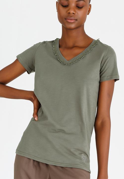 JEEP - Lace Trim V-neck Tee Khaki Green