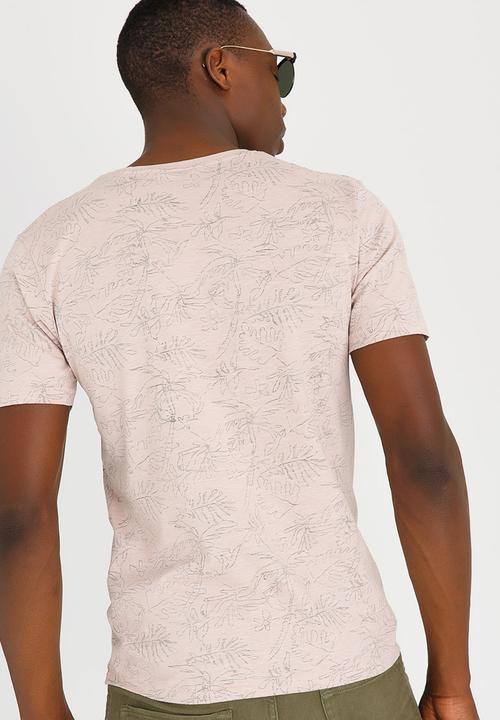 Only & Sons - Silas All Over Print Fitted Tee Pale Pink