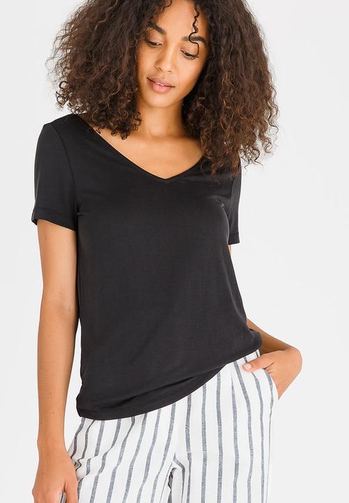 Pieces - Siw V-neck Easy Fit Tee Black