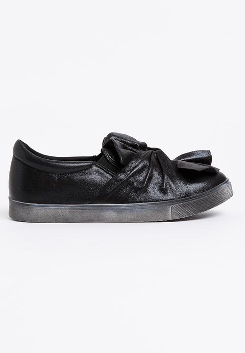 dolce vita slip ons