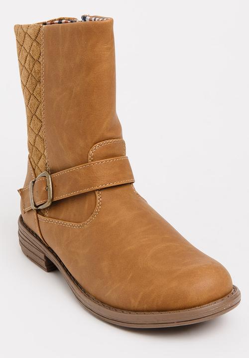Rock & Co. - Boot with Buckle Detail Tan