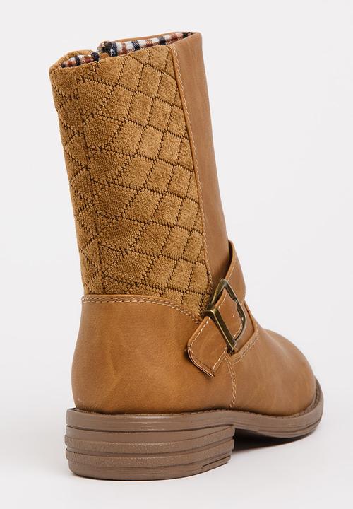 Rock & Co. - Boot with Buckle Detail Tan