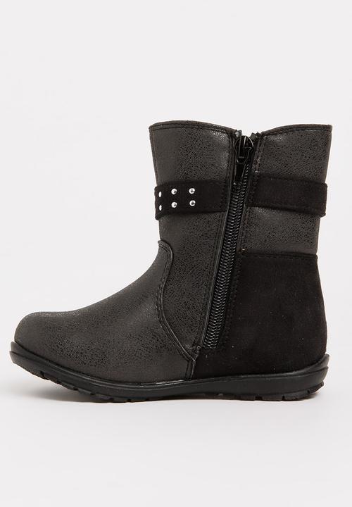 Rock & Co. - Boot with Buckle Detail Black