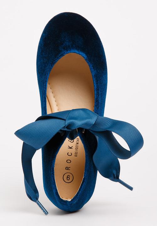 Rock & Co. - Pump with Ribbon Detail Navy