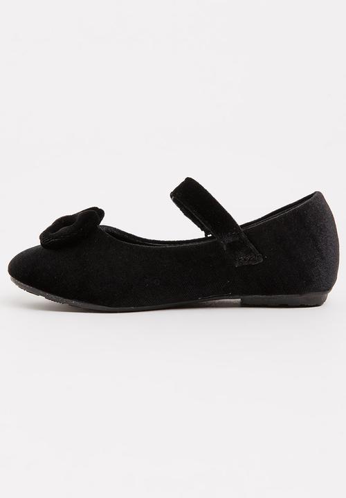 Rock & Co. - Pump with Bow Black