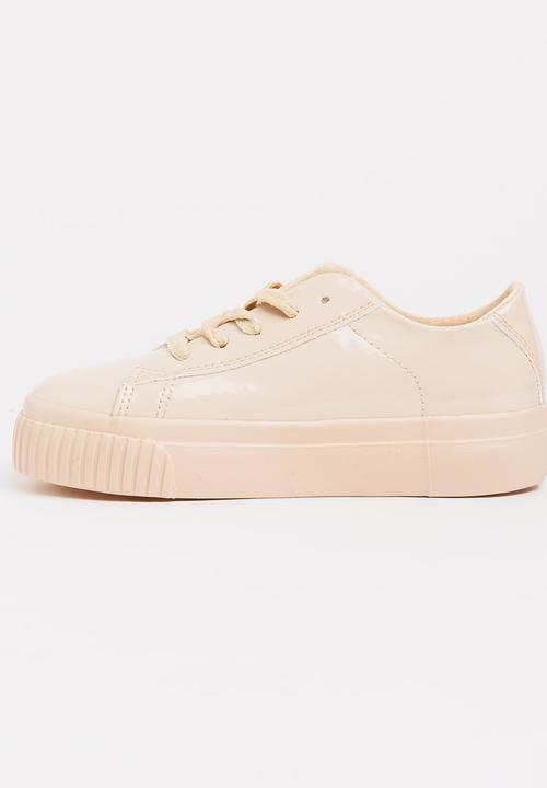 SOVIET - Eleanor Low Cut Sneaker Nude