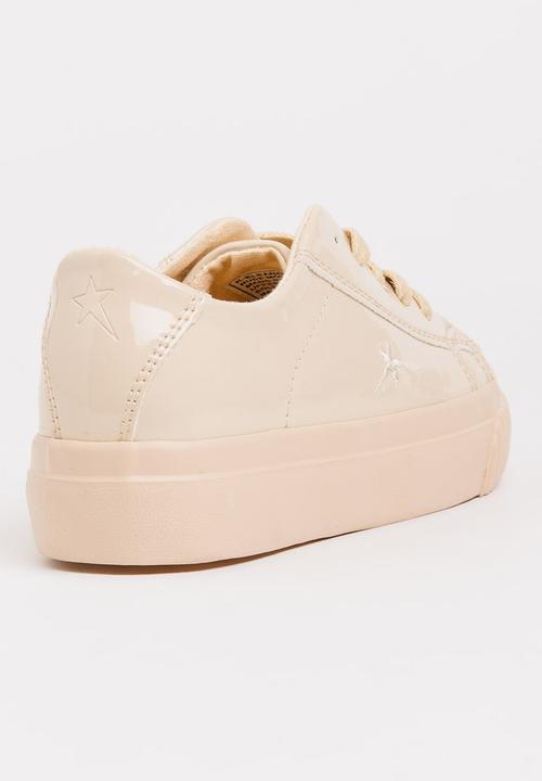 SOVIET - Eleanor Low Cut Sneaker Nude