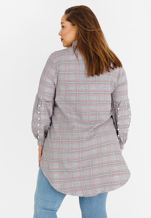 STYLE REPUBLIC PLUS - Pearl Detail Volume Sleeve Shirt Red