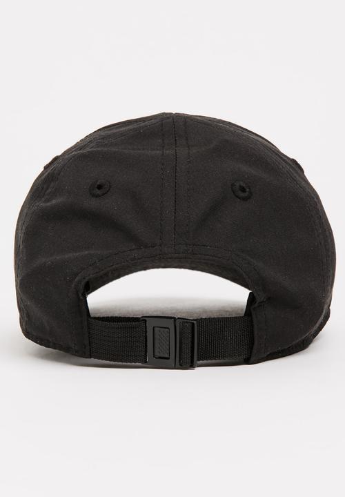 Nike - Nike Heritage 86 Metal Swoosh Cap Black