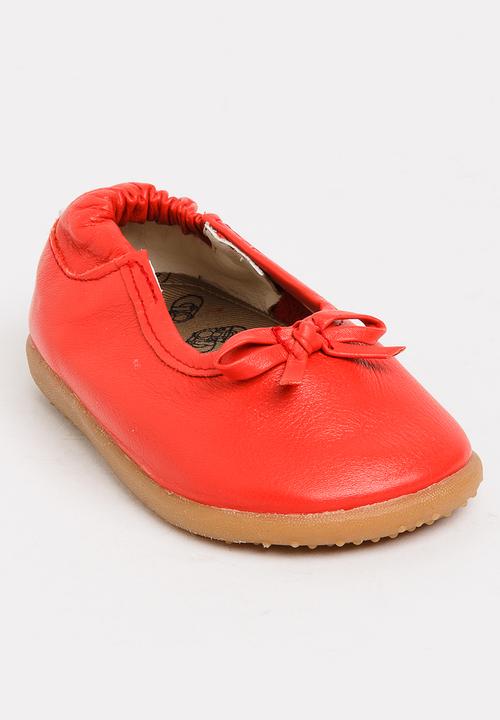 shooshoos - Red Heart Pumps Red