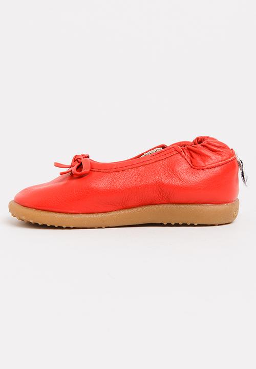 shooshoos - Red Heart Pumps Red