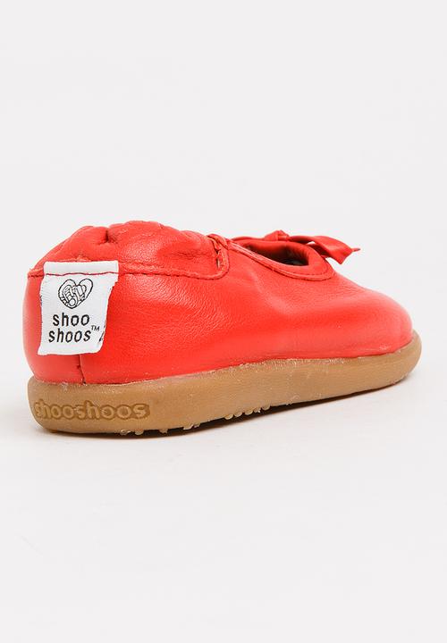 shooshoos - Red Heart Pumps Red
