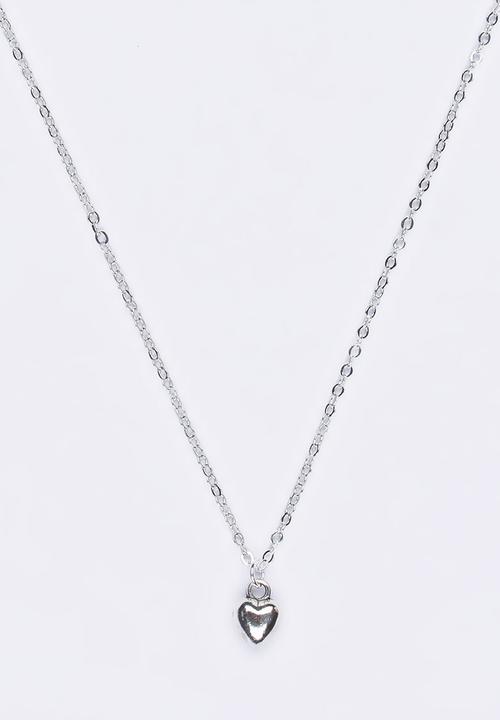 Jewels and Lace - Heart Necklace Silver