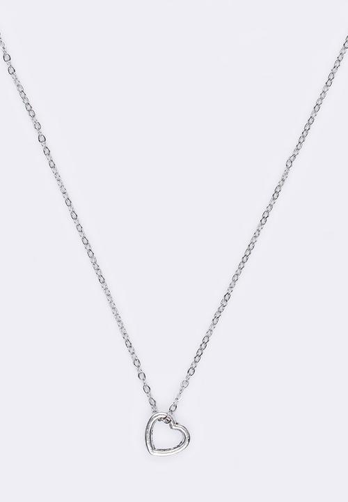 Jewels and Lace - Heart Necklace Silver