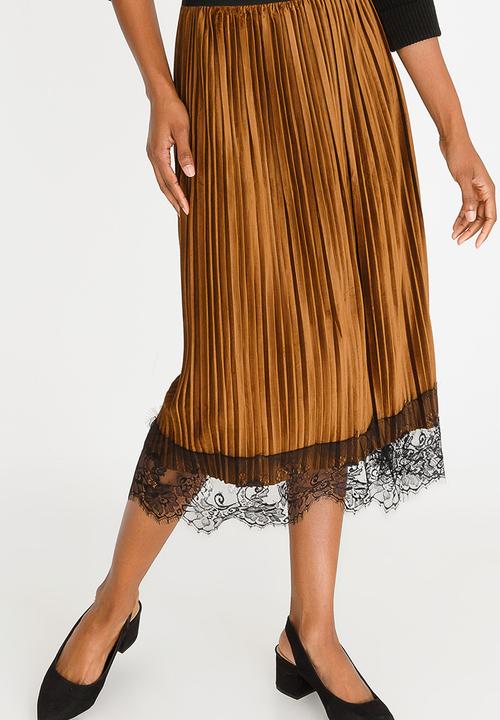 edit - Lace Trim Velour Skirt Mid Brown