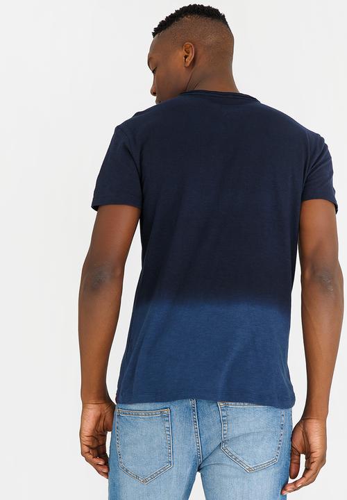 STYLE REPUBLIC - Dylan Dip Dye Tee Dark Blue