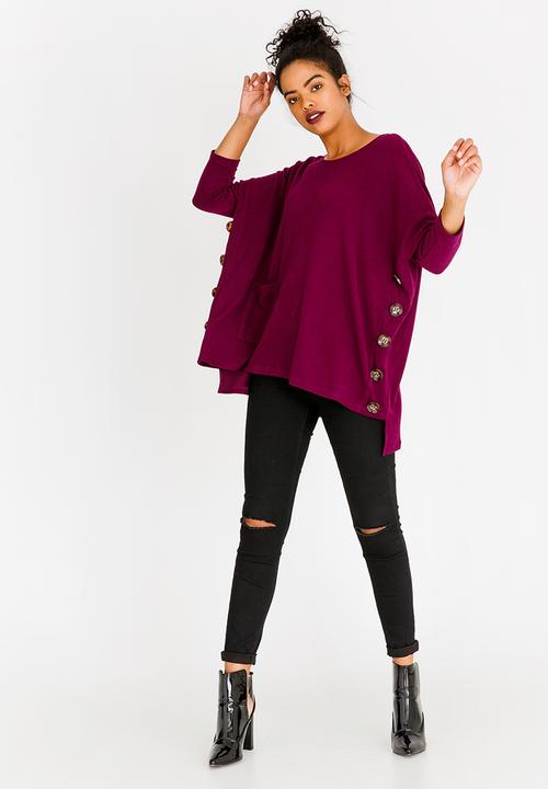 Revenge - Side Button Detail Top Burgundy