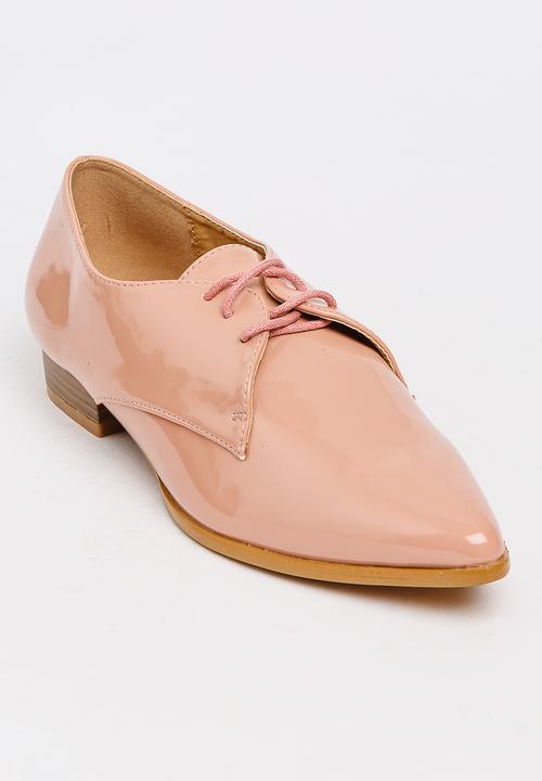 Jada - Patent Lace-ups Pale Pink