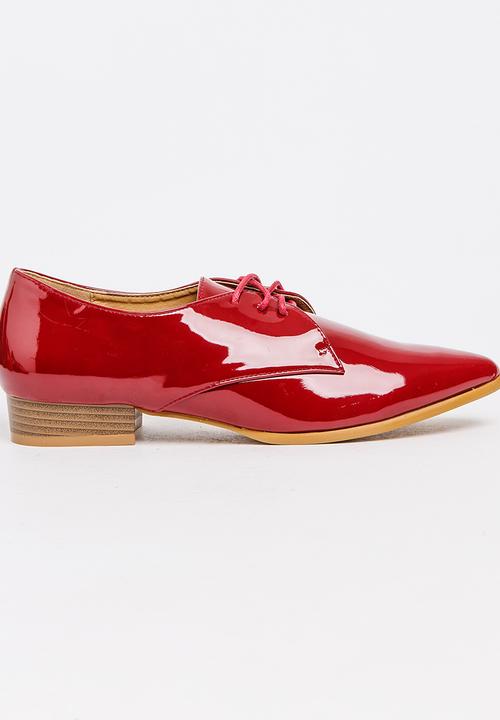 Jada - Patent Lace-ups Dark Red