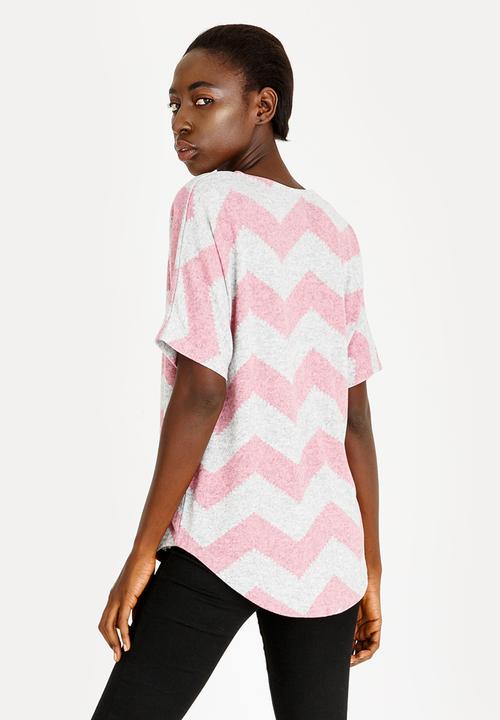 Revenge - Zig Zig Zip Detail Top Mid Pink