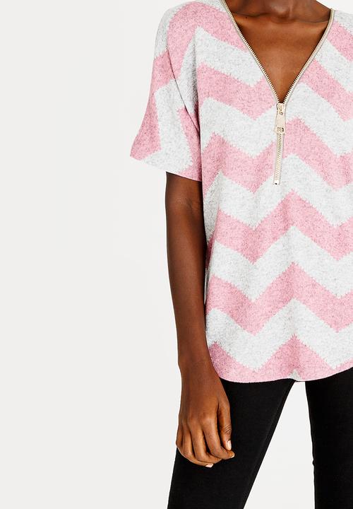 Revenge - Zig Zig Zip Detail Top Mid Pink