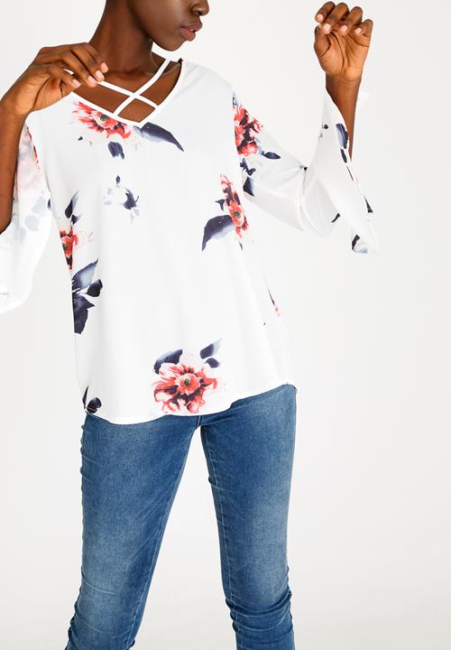 Revenge - V-neck Top White