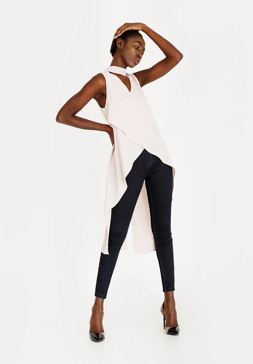 Revenge - Keyhole Wrapover Top with Dip Hem Mid Pink